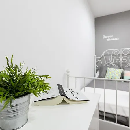 Be Eixample Arco Del Triunfo